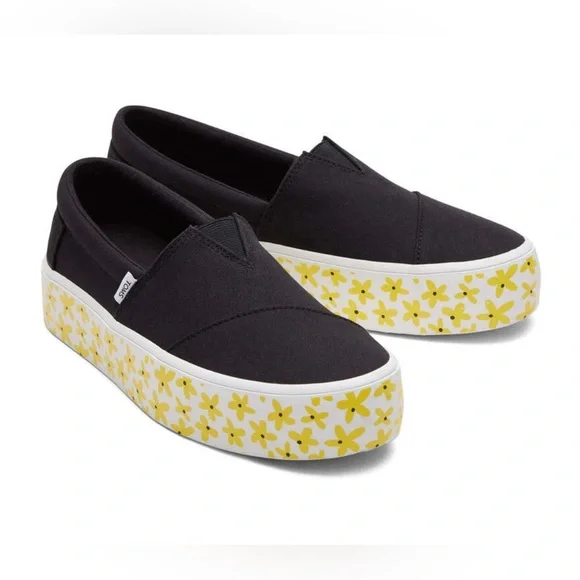 Toms Fenix Platform black with yellow floral platform 8.5 NWT - Picture 1 of 11
